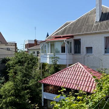 Світла вул., 18/17