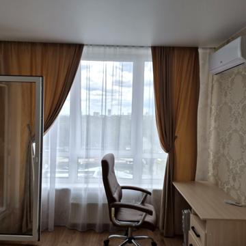 Віктора Некрасова вул. (Північно-Сирецька), 10