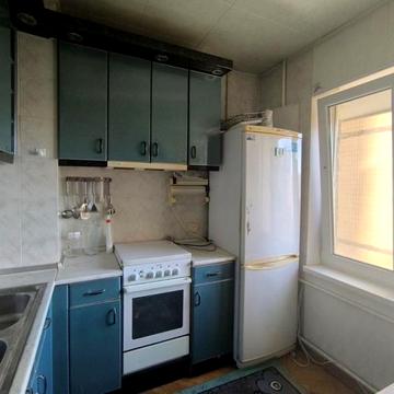 Академіка Корольова вул., 74б