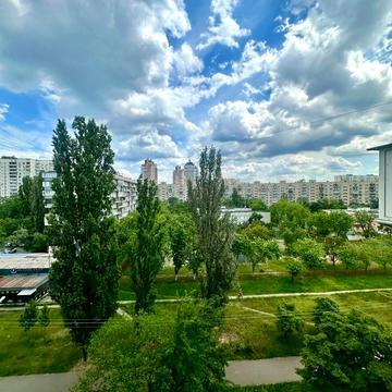 Оболонський просп., 14-Е