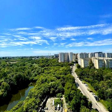 Кадетський Гай вул., 8