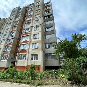 Романа Шухевича вул. (Курчатова), 4