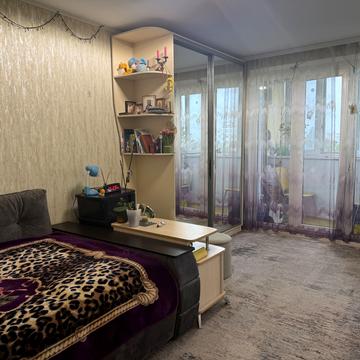 Нескорених вул., 70