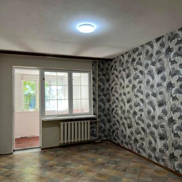 Космонавтів вул., 56а