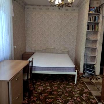 Юрія Глушка вул. (Подвойського), 10