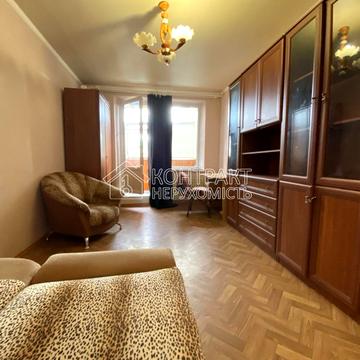 Нескорених вул., 70