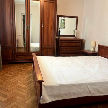 Валерія Лобановського просп., 130
