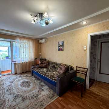 Ірпінська вул. (Абхазька), 6