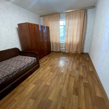 Олімпійська вул., 6