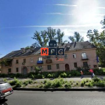 Космічна вул., 10