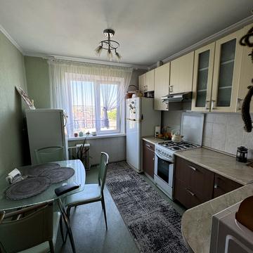 Пілотська вул., 53
