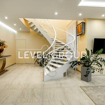 Дмитрівська вул., 45