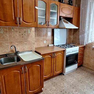 Незалежності бульв. (50 років Жовтня), 6-Б