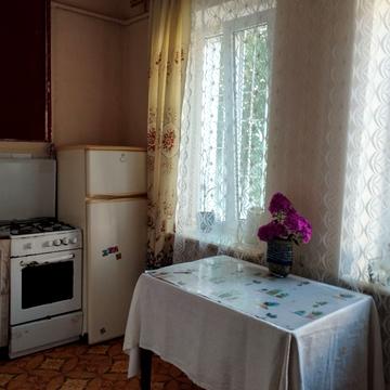Гіацинтова вул., 6