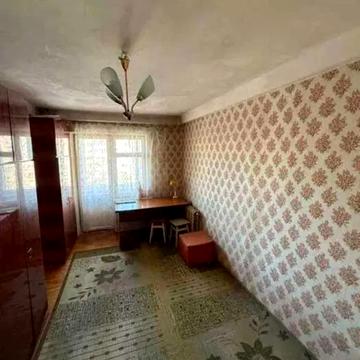 Євгена Коновальця вул. (Щорса), 35