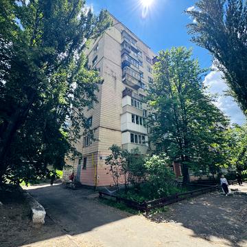 Гетьмана Кирила Розумовського вул. (Миколи Краснова), 12