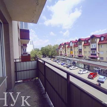 Івана Франка вул., 1-В