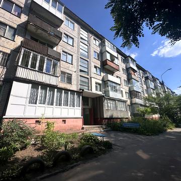 Степана Бандери просп., 98