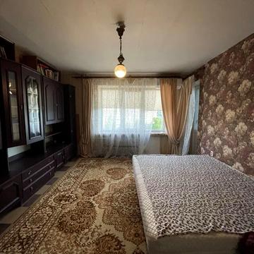 Юрія Кондратюка вул. (Комунарівська), 7