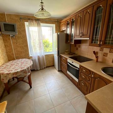 Набережна Перемоги вул., 130 к1