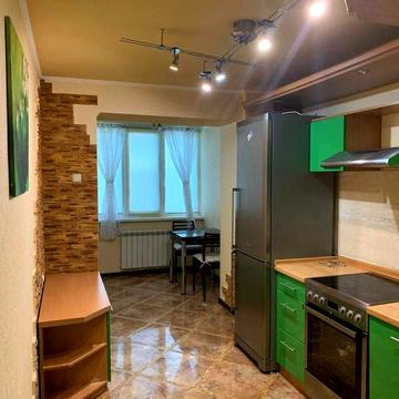 Сортувальна вул., 4