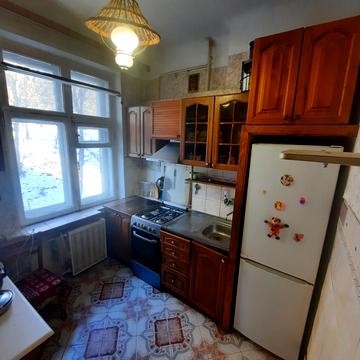 Малокитаївська вул., 3