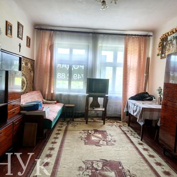 Івана Біберовича вул., 13