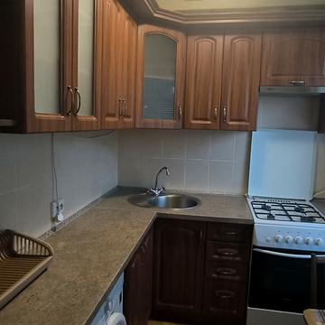 Валерія Лобановського просп. (Червонозоряний), 31