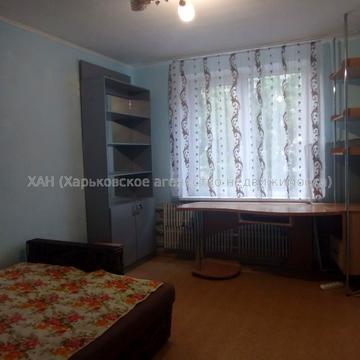 Амосова вул. (Корчагінців), 36