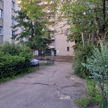 Глобинська вул. (Маршала Батицького), 20/3