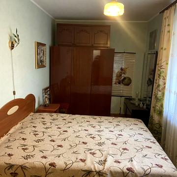 Кропивницького вул., 11