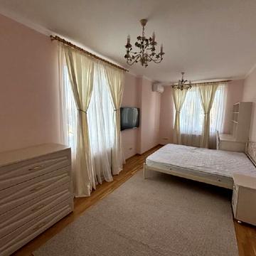 Академіка Глушкова просп., 9-В