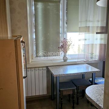 Амосова вул. (Корчагінців), 38