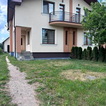 Брюховицька вул., 22