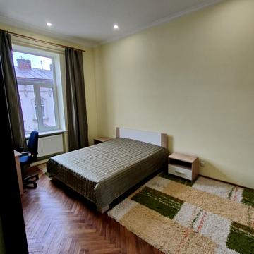 Миколая Коперника вул., 60