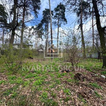 Центральна площа, Буча, Бучанський, Київська область 180000.0 USD