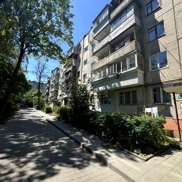 Володимира Великого вул. (Артема), 67