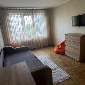 Леся Курбаса просп., 12