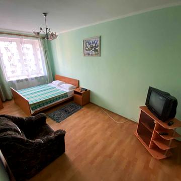 Степана Васильченка вул., 14