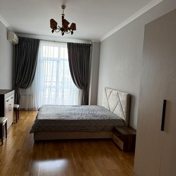 Антоновича вул. (Горького), 72