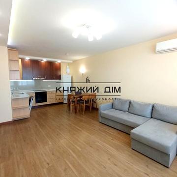Ревуцького вул., 9