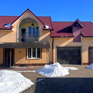 Львівська, 10