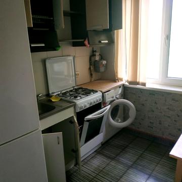 Академіка Корольова вул., 14