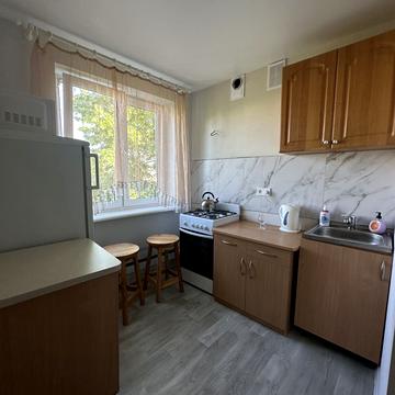 Нескорених вул., 48а