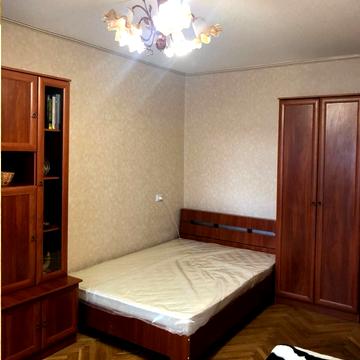 Євгена Коновальця вул. (Щорса), 15 к1