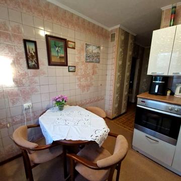 Героїв просп., 40