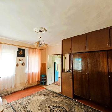 Центральна вул., 1