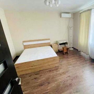 Сергія Данченка вул., 32-Б