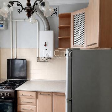Ярослава Івашкевича вул., 8