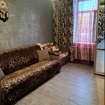 Новорічна вул., 7